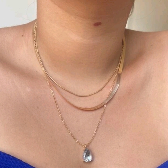 💖 2/$30 Boho  multi layered gold tone fishbone rhinestone pendant necklace set - Picture 16 of 16